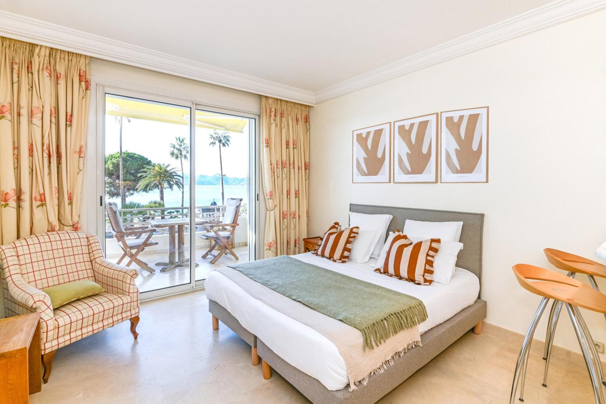 Buckingham & Lloyds - Cannes Zewnętrze zdjęcie